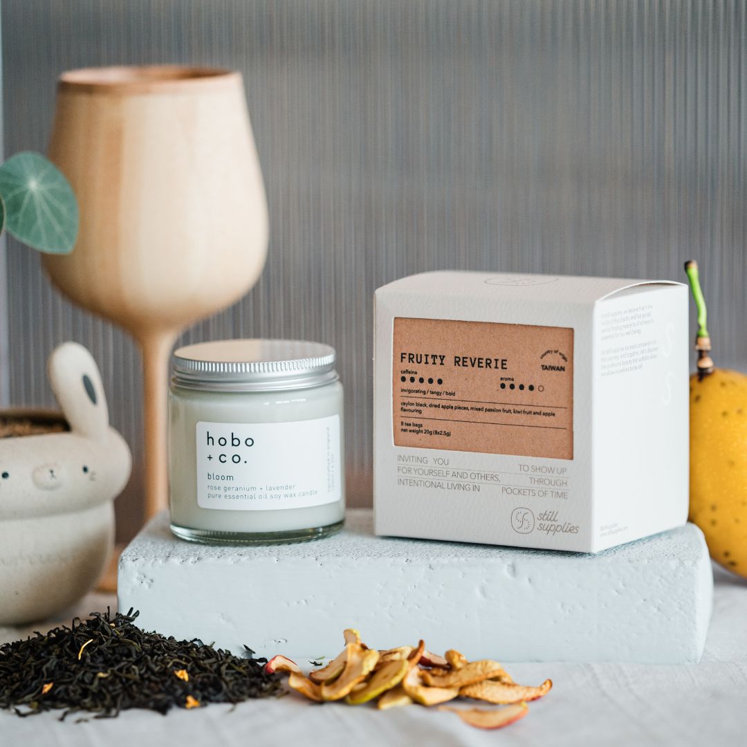 Gift Bundle- Fruity Reverie Mindful Tea X Essential Oil Bloom Candle